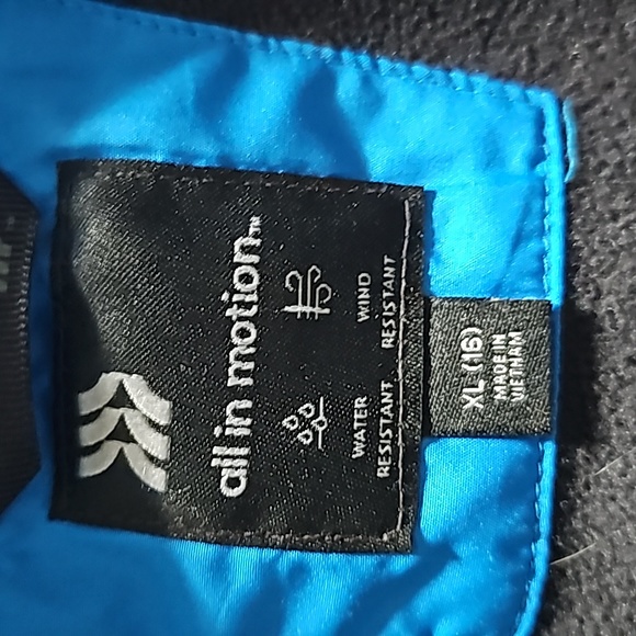 Boy's 3 in 1, All in Motion winter coat, size 16 - Picture 3 of 10